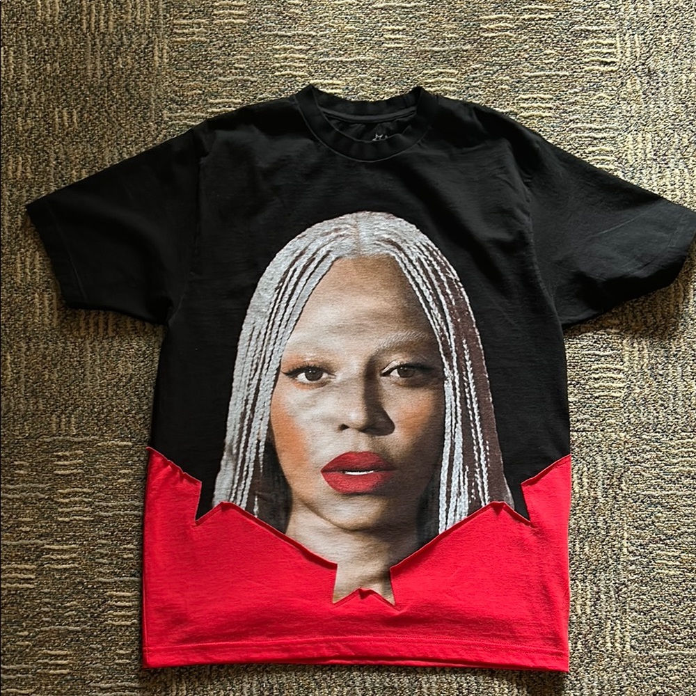 Beyonce cowboy Carter black and red graphic tee concert merch